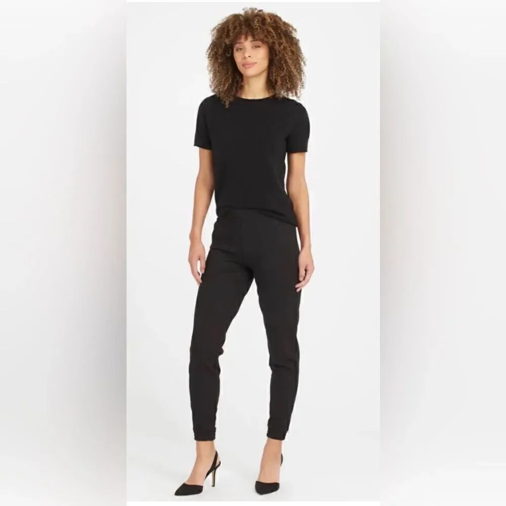 Spanx The Perfect Pant Joggers black joggers. Small